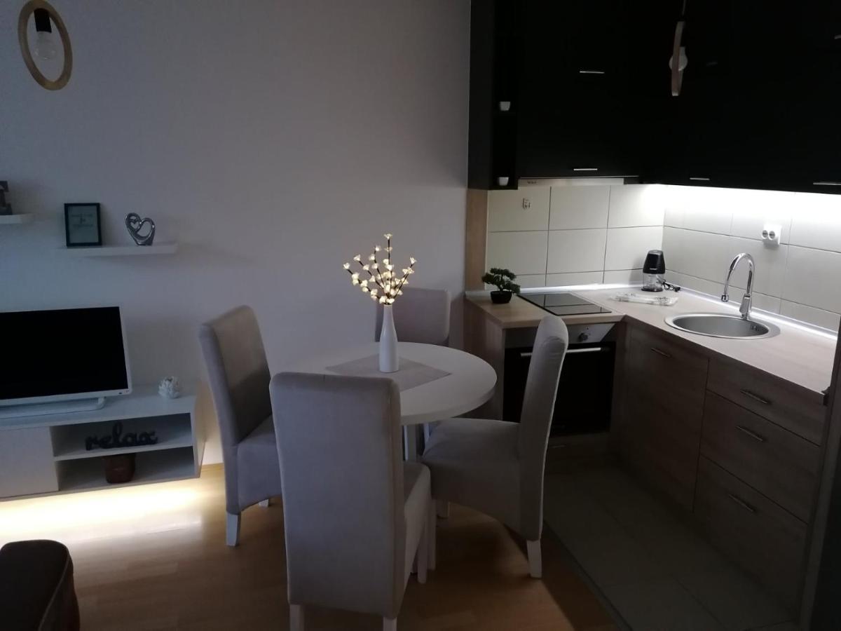 Emili Apartman Jagodina Exterior foto