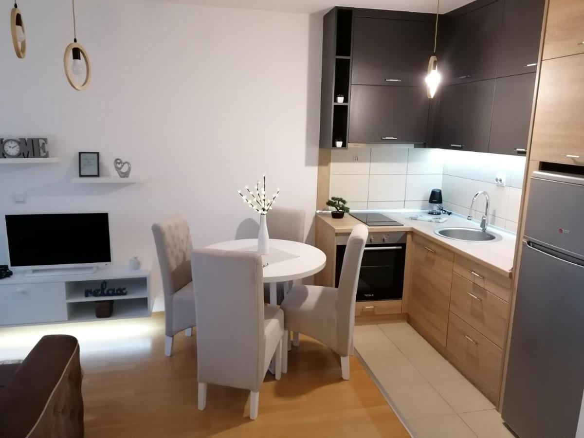 Emili Apartman Jagodina Exterior foto