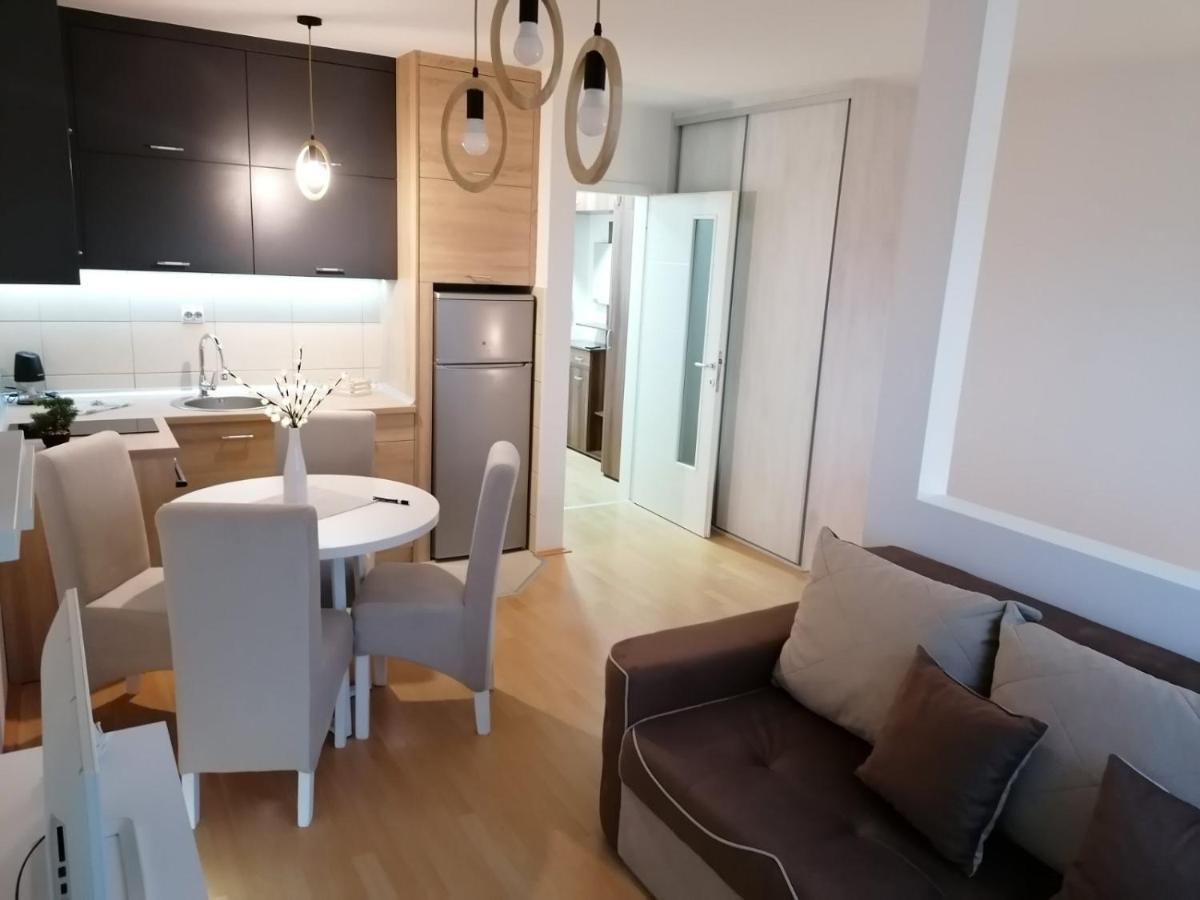 Emili Apartman Jagodina Exterior foto